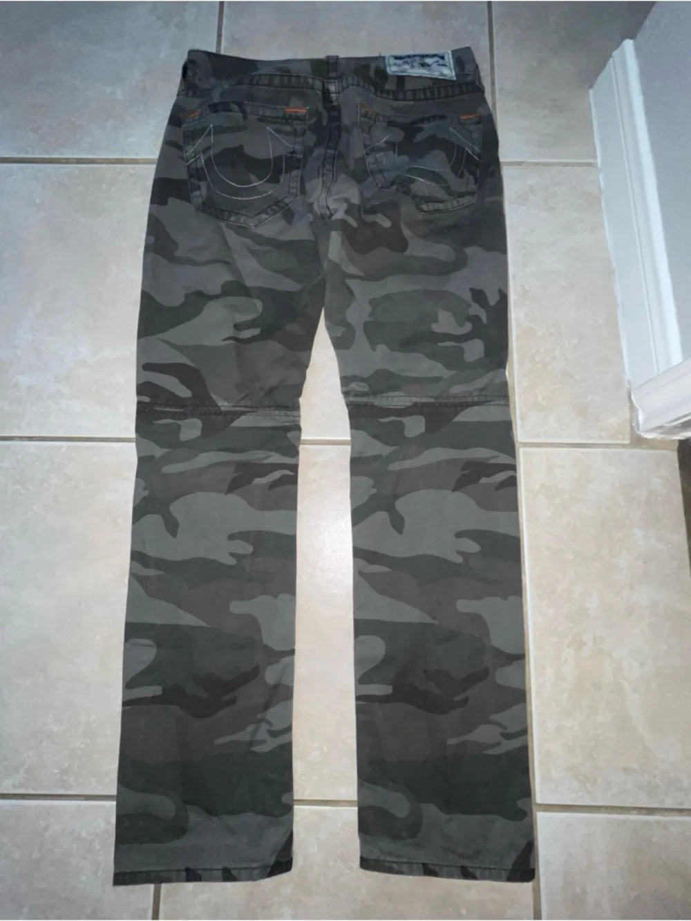 Men's True Religion Moto Skinny Fog Black T Orange Stitch Camo Jeans Pants 32
